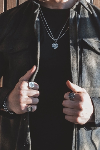 Oversize Compass Ring Silver