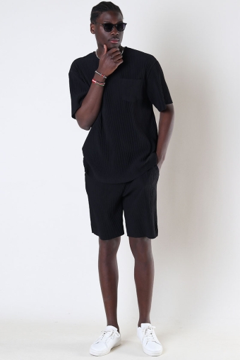 Asher Pleated Pocket SS Tee Black